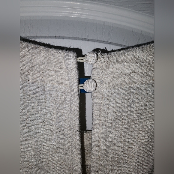 Mint Flowy Tunic Size M, cream linen/cotton blend - Picture 4 of 7